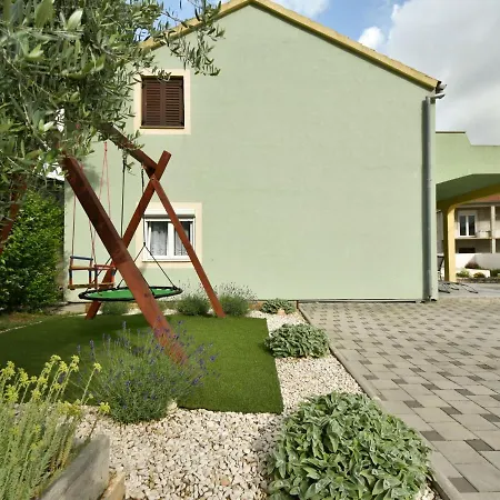 Laura By Interhome Tatil Evi